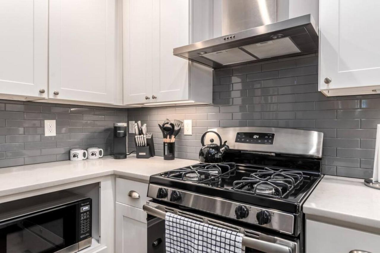 Soaring 2-Bedroom Parkside Loft Walkable To It All Цинциннаті Екстер'єр фото